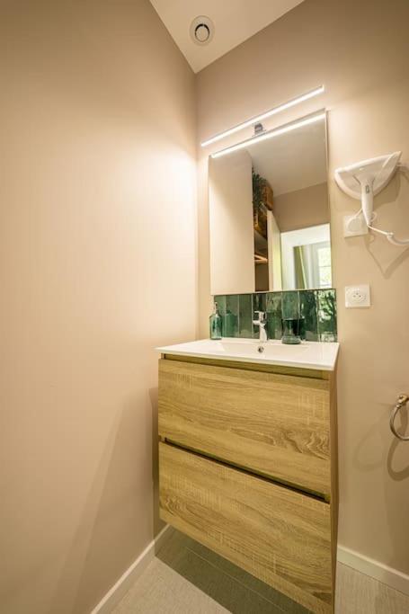 Le Pearl Appartement De Charme En Bord Riviere Collobrieres Exterior photo