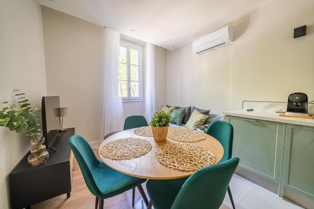 Le Pearl Appartement De Charme En Bord Riviere Collobrieres Exterior photo